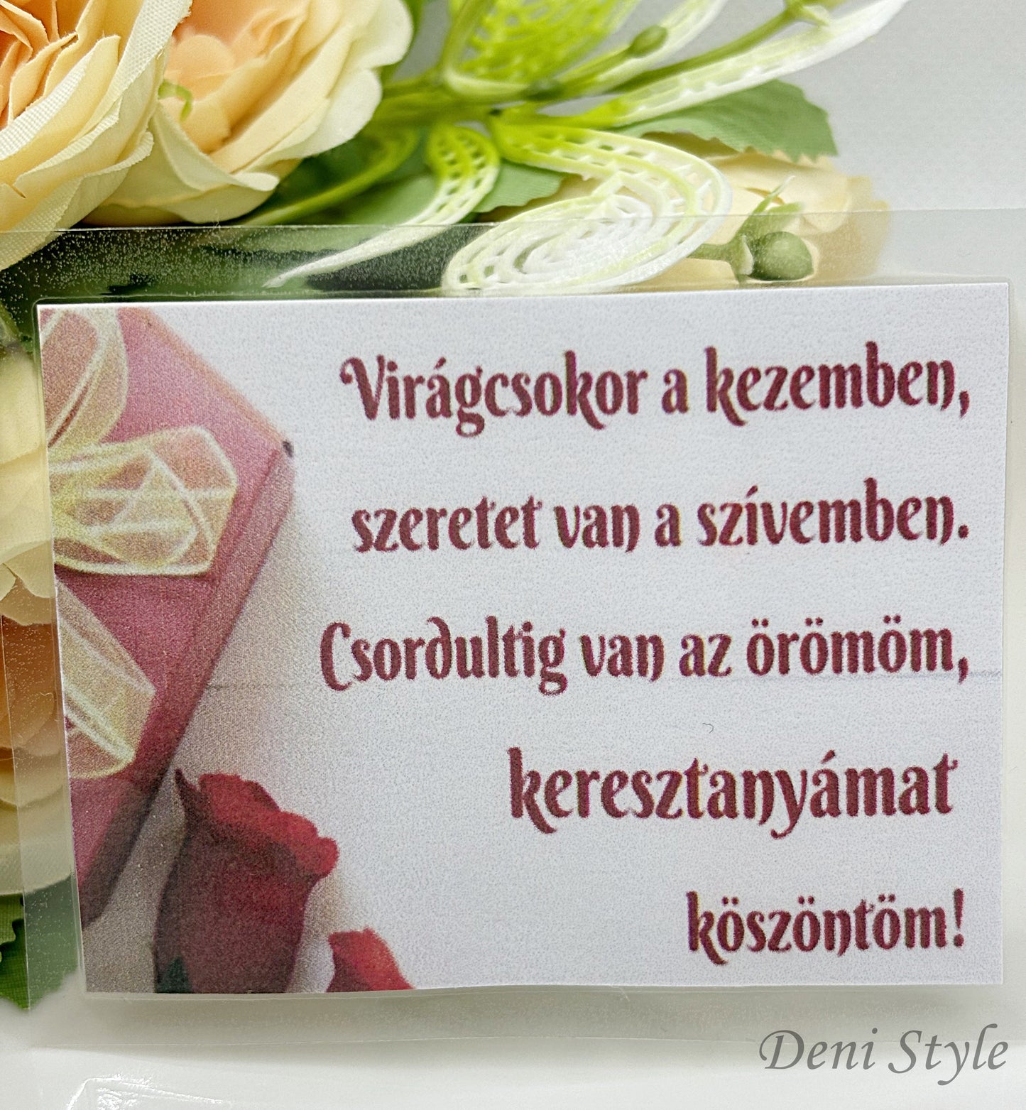272/ laminált ajándékkísérő kártya