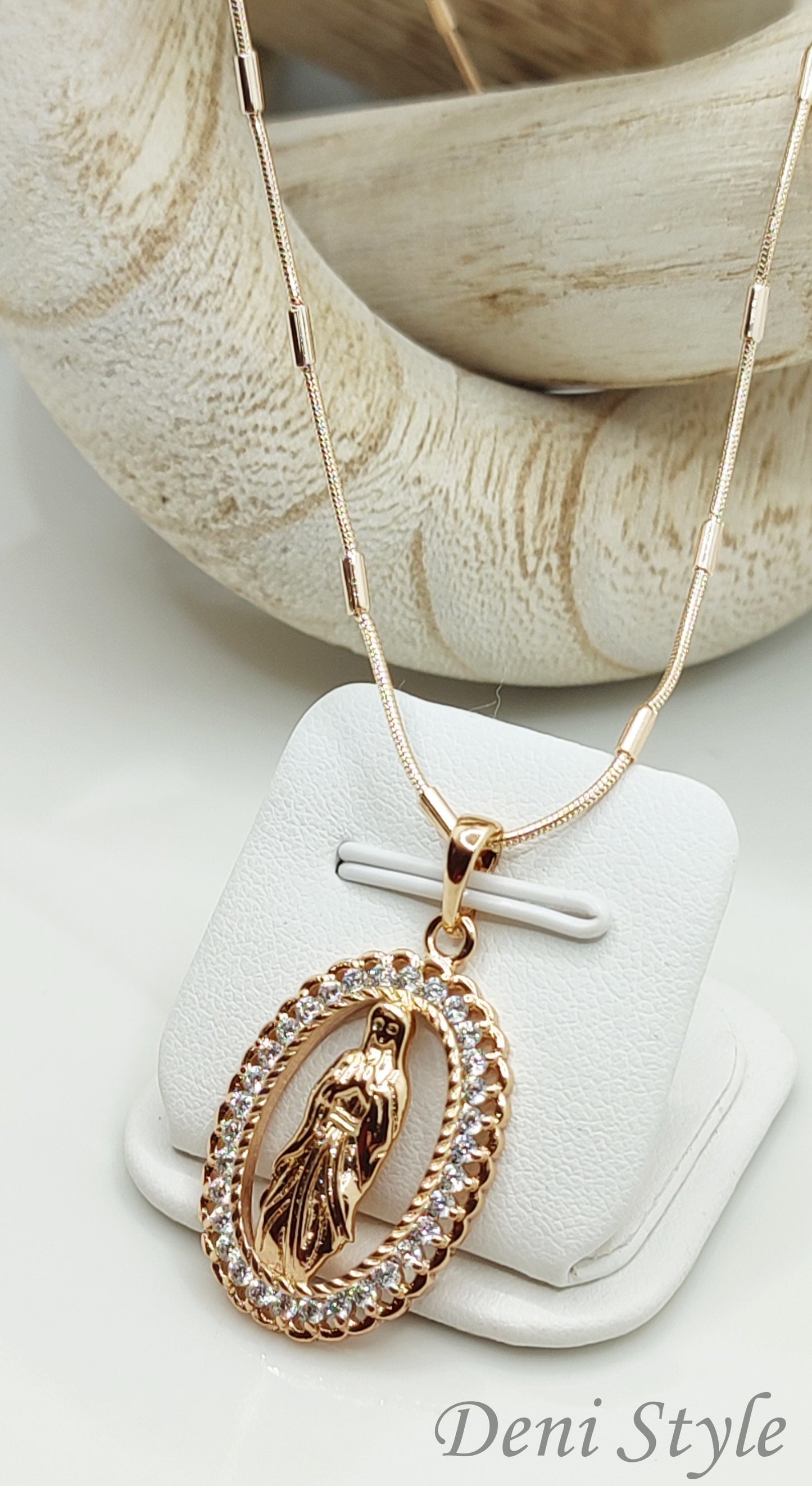 4283/ Holy nyaklánc