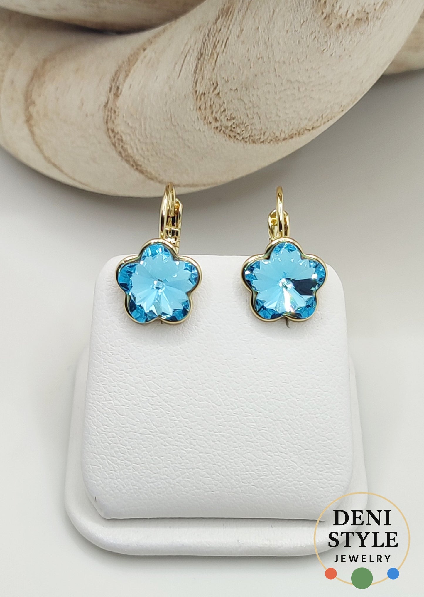 5512/ Akira fülbevaló minőségi kristályokkal