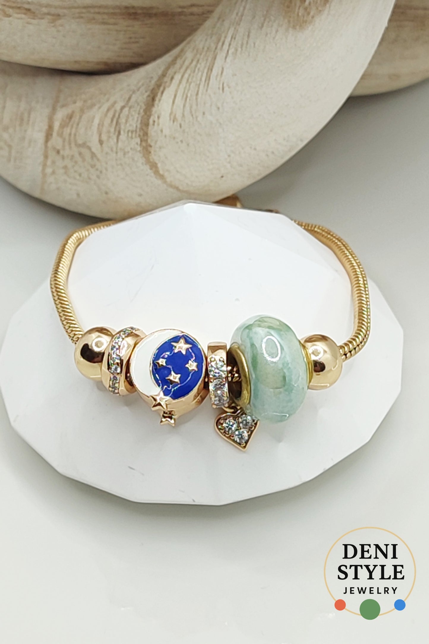 5923/ Sora charm karkötő