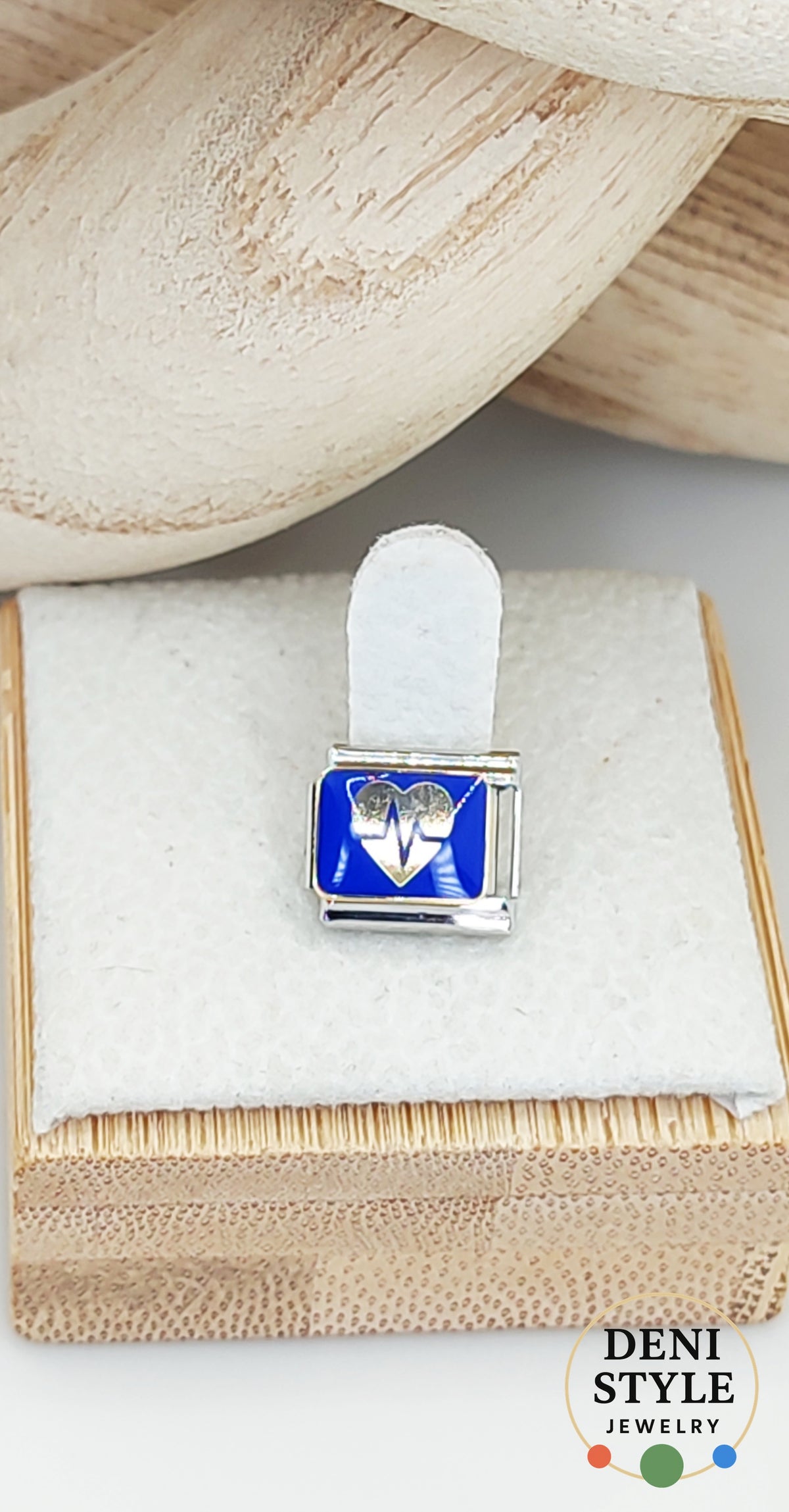 IC 27 / Kék szíves EKG Italian Charm