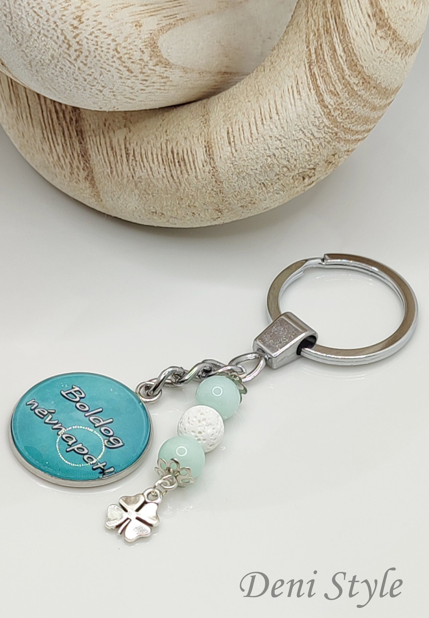 K 141/ kulcstartó-táskadísz