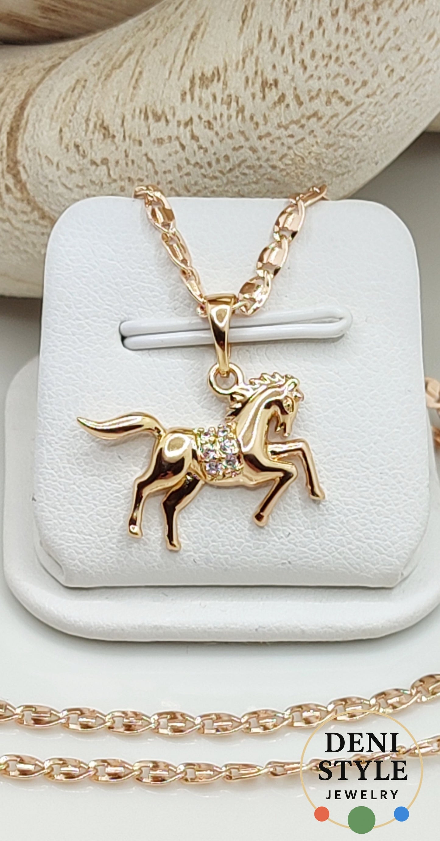 2457/ Pegazus nyaklánc