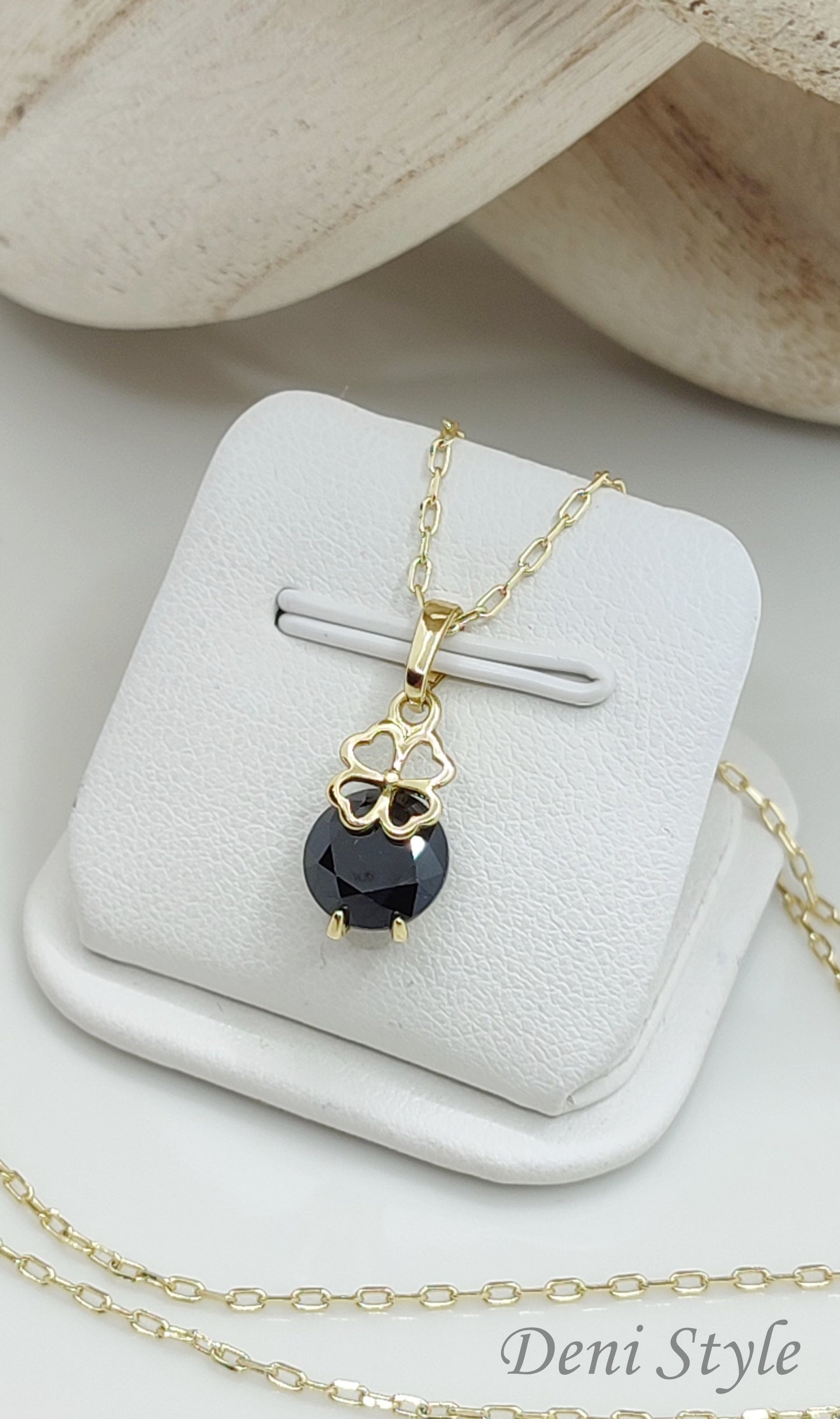 4946/ Zaida nyaklánc