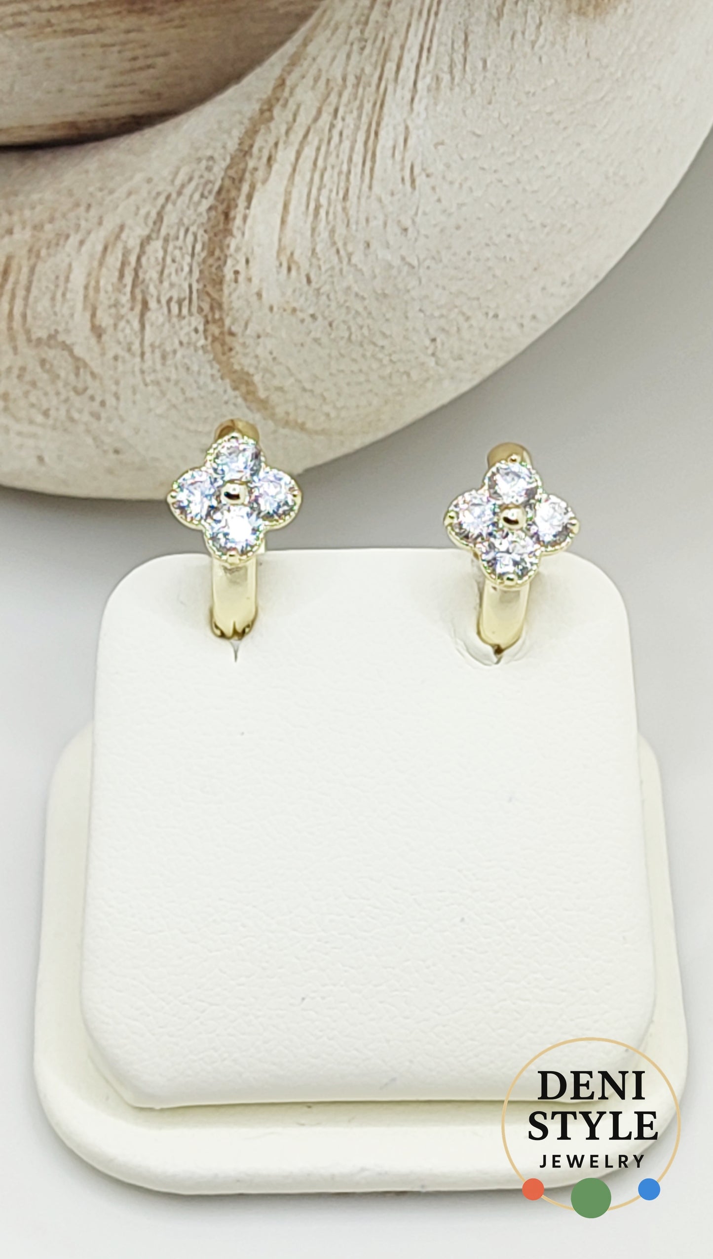 5836/ Luma gyermek fülbevaló