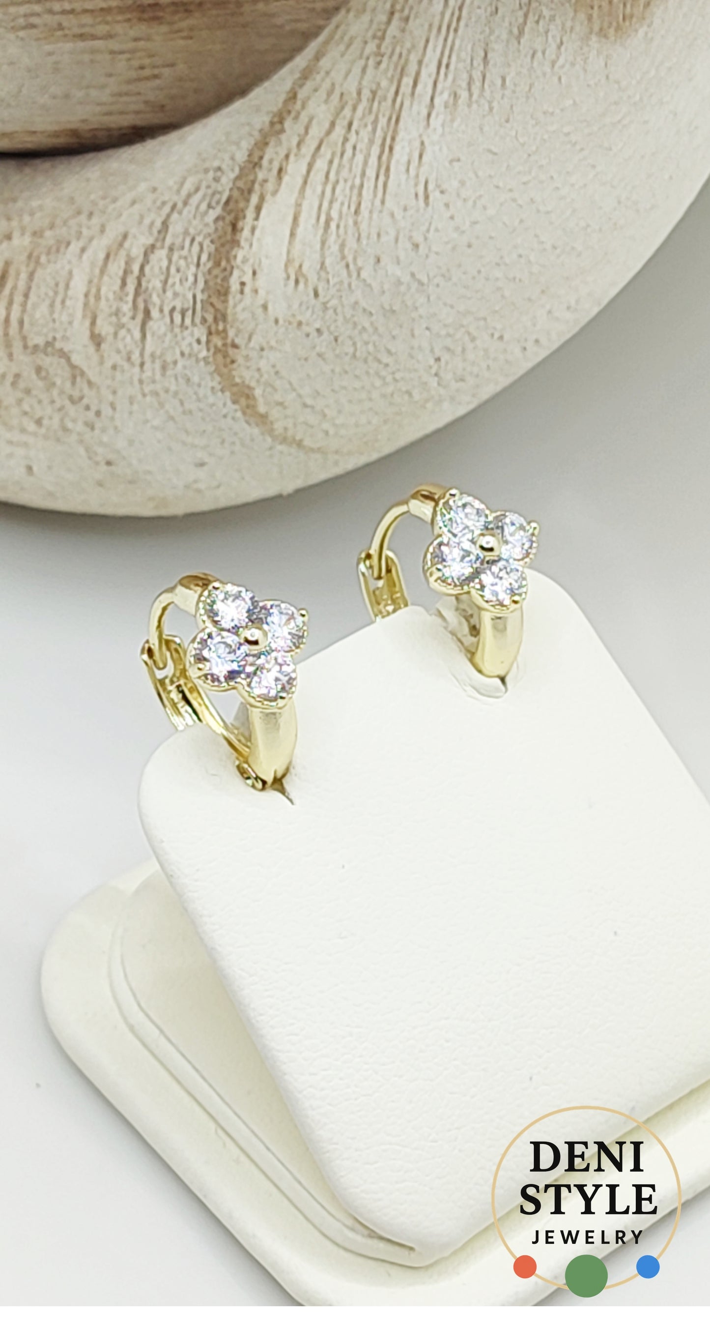 5836/ Luma gyermek fülbevaló