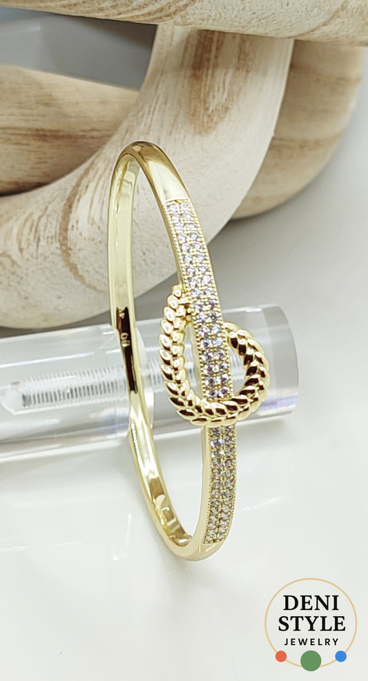 5858/ Knot karperec