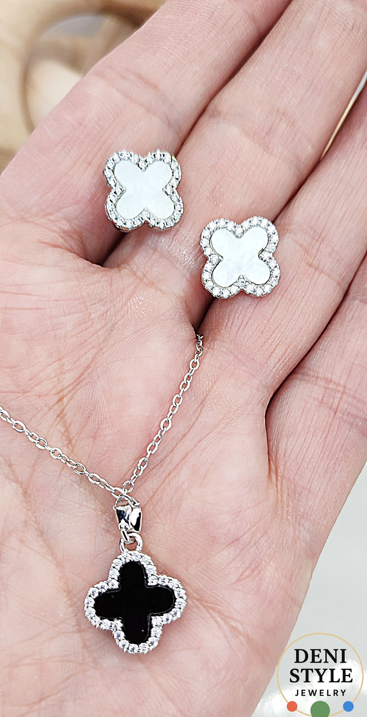 6681/ Cloveré white szett